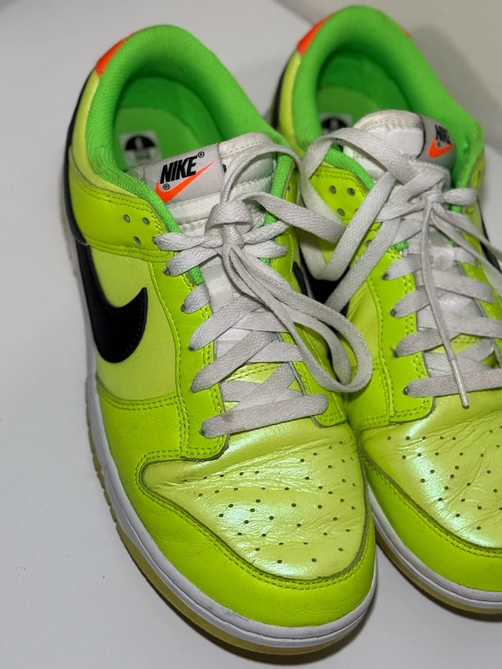 Nike Dunk Low SE 'Volt' Size 9 Men Green Neon Sneakers